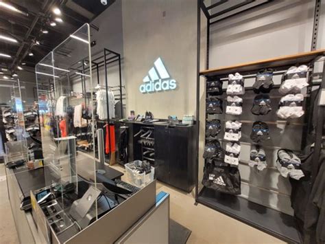 adidas outlet glendale az|adidas in the galleria.